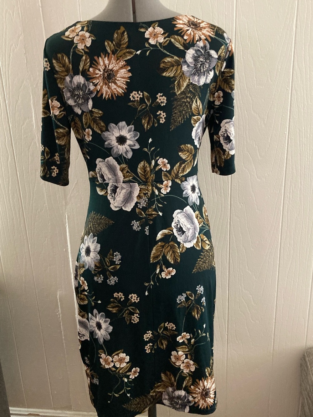 🔥 Connected deep green/multiple colors floral short sleeve ruched detailed dres - Picture 3 of 8